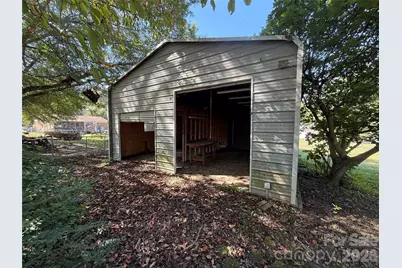 324 Briarwood Drive, Dallas, NC 28034 - Photo 4