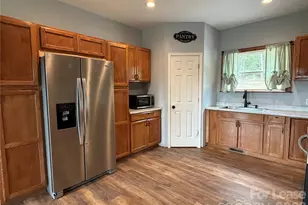 301 McGinnis Dr, Old Fort, NC 28762 - Photo 2