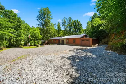 1857 Creekside Place, Lenoir, NC 28645 - Photo 4