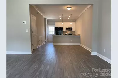 3927 Newhall Drive NW, Hickory, NC 28601 - Photo 2