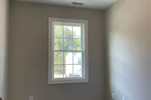 3927 Newhall Dr NW, Hickory, NC 28601 - Photo 8
