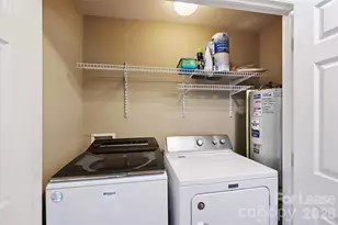 1323 Carolyn Dr, Charlotte, NC 28205 - Photo 14