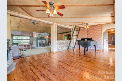 500 E Poplar Drive, Hendersonville, NC 28792 - Photo 12
