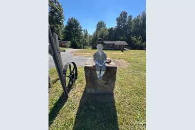 118 Hamlet Place, Ronda, NC 28670 - Photo 2