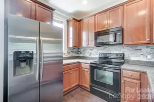 9519 Longstone Ln, Charlotte, NC 28277 - Photo 10