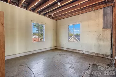 113 E Main Street, Boonville, NC 27011 - Photo 24