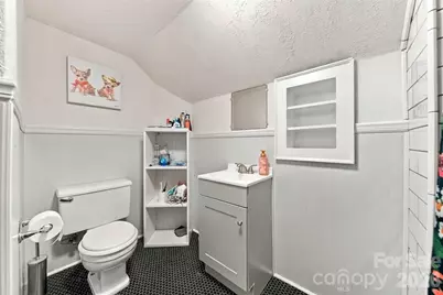625 E Park Drive, Lincolnton, NC 28092 - Photo 22