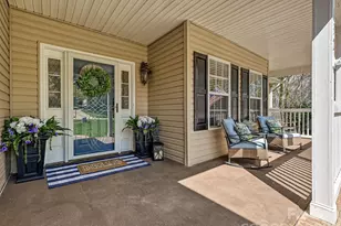 132 Gray Cliff Dr, Mooresville, NC 28117 - Photo 2