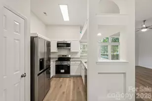 6044 Acadian Woods Dr, Charlotte, NC 28227 - Photo 16