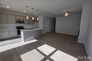 7450 Mashburn Dr, Charlotte, NC 28269 - Photo 6