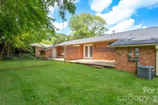 4926 Malibu Dr, Charlotte, NC 28215 - Photo 28