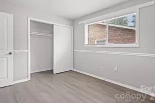 4926 Malibu Dr, Charlotte, NC 28215 - Photo 22