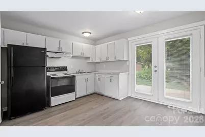 4926 Malibu Drive, Charlotte, NC 28215 - Photo 12
