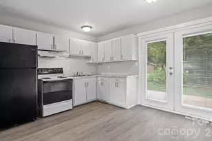 4926 Malibu Dr, Charlotte, NC 28215 - Photo 12