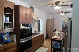 121 York St, Chester, SC 29706 - Photo 6