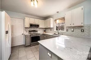 2487 Ashford Dr, Newton, NC 28658 - Photo 16