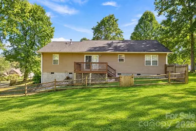 127 Chestnut Lane, Hendersonville, NC 28792 - Photo 24