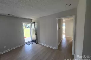 421 Nixon Rd, Statesville, NC 28625 - Photo 12