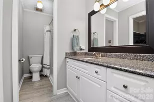 4301 Red Berry Ct, Charlotte, NC 28213 - Photo 26
