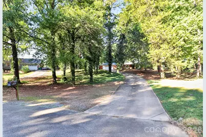 4301 Red Berry Court, Charlotte, NC 28213 - Photo 38