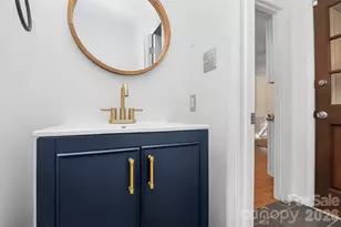 4301 Red Berry Ct, Charlotte, NC 28213 - Photo 18