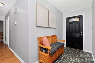 4301 Red Berry Ct, Charlotte, NC 28213 - Photo 6
