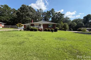 604 Willow St, Wadesboro, NC 28170 - Photo 2