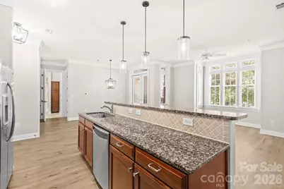 2810 Selwyn Avenue #209, Charlotte, NC 28209 - Photo 10