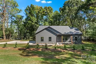 2309 Frederick Dr, Winston Salem, NC 27103 - Photo 1