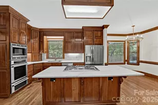 3715 Monique Ln, Charlotte, NC 28210 - Photo 4