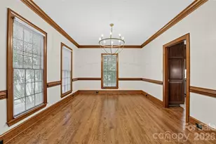 3715 Monique Ln, Charlotte, NC 28210 - Photo 10