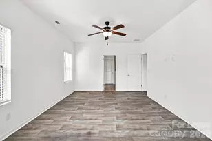 219 Canada Dr, Statesville, NC 28677 - Photo 10