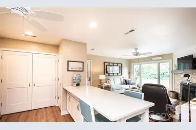 2200 6th Street NW #4, Hickory, NC 28601 - Photo 6
