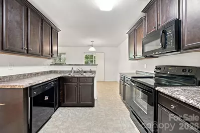 11604 Ragan Elizabeth Court, Charlotte, NC 28278 - Photo 14