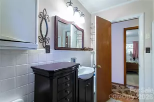 2586 Kim Miller Rd, Lake Toxaway, NC 28747 - Photo 28