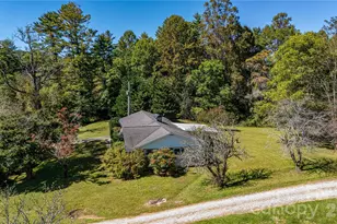 2586 Kim Miller Rd, Lake Toxaway, NC 28747 - Photo 6
