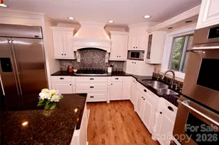 525 Silent Acres Rd, Waynesville, NC 28785 - Photo 8