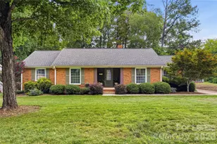 4323 Emory Ln, Charlotte, NC 28211 - Photo 2