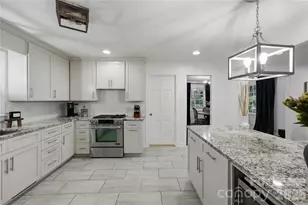 4323 Emory Ln, Charlotte, NC 28211 - Photo 14