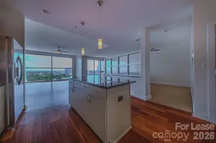 333 W Trade St, Charlotte, NC 28202 - Photo 6