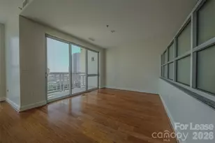 333 W Trade St, Charlotte, NC 28202 - Photo 12