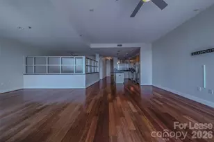 333 W Trade St, Charlotte, NC 28202 - Photo 10