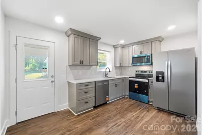 3415 Barfield Drive, Charlotte, NC 28217 - Photo 16