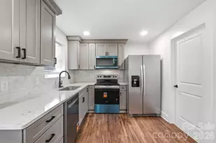3415 Barfield Dr, Charlotte, NC 28217 - Photo 10