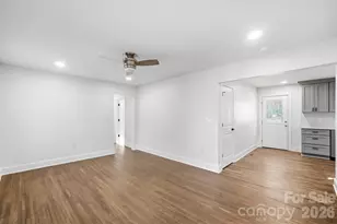 3415 Barfield Dr, Charlotte, NC 28217 - Photo 6