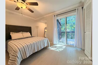 26 11th Avenue NE, Hickory, NC 28601 - Photo 32