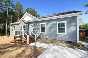 2063 Vance St, Newton, NC 28658 - Photo 4