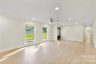 100 Chadmore Dr, Charlotte, NC 28270 - Photo 10