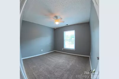 176 W Walnut Avenue, Mount Holly, NC 28120 - Photo 10