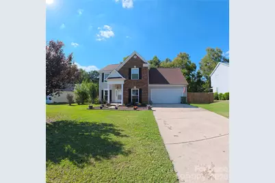 176 W Walnut Avenue, Mount Holly, NC 28120 - Photo 1